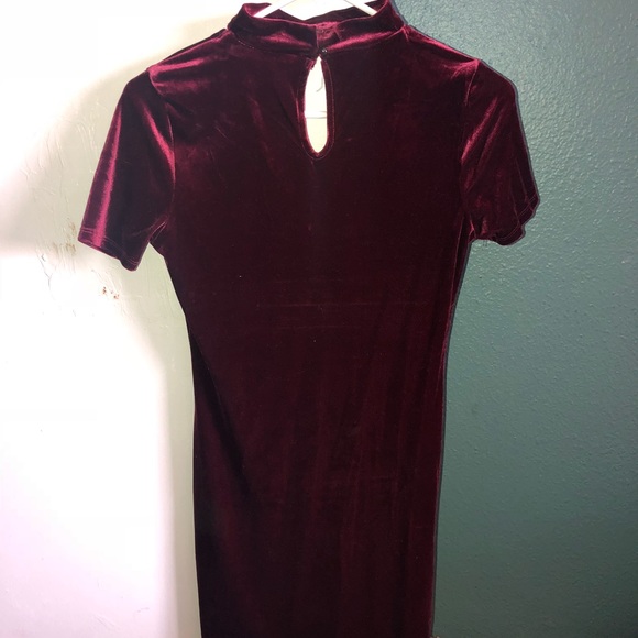 Papaya Dresses Fitted Burgundy Velvet Dress Poshmark